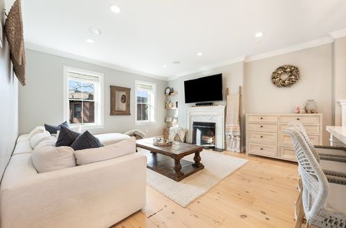 117 Baldwin St, Boston, MA, 02129-1423 | Card Image