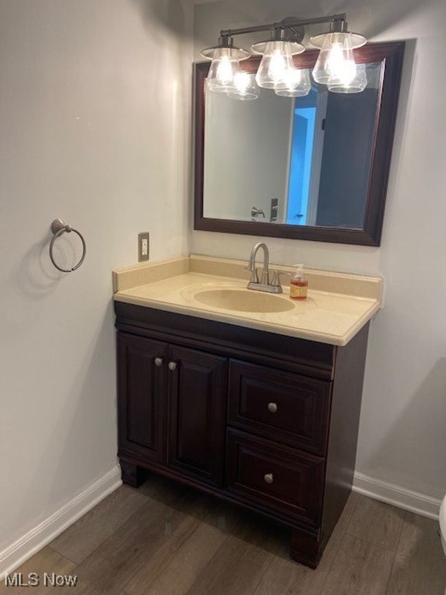 56 - 8870 Holly Ln, Condo with 3 bedrooms, 2 bathrooms and null parking in Olmsted Falls OH | Image 23