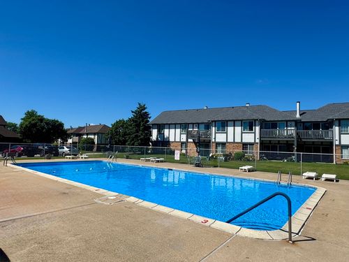 45-9132 Sandpiper Ct, Orland Park, IL, 60462-3285 | Card Image