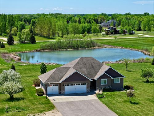 23672 Highland Trl, Fergus Falls, MN, 56537-8172 | Card Image