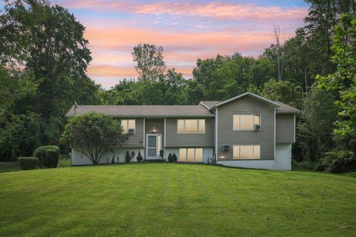 24 Wild Turkey Run, Wappingers Falls, NY, 12590-7304 | Card Image