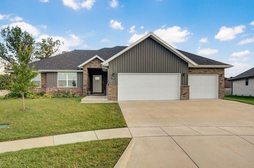 736 E Penzance Cir, Nixa, MO, 65714-9452 | Card Image