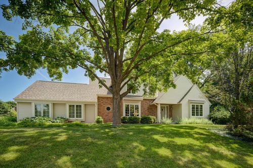 4100 S 119th Street, GREENFIELD, WI, 53228 | Card Image