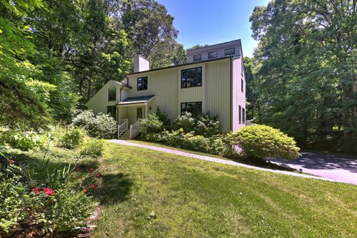 40 Melon Patch Lane, Monroe, CT, 06468 | Card Image