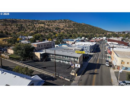 250 E Main St, John Day, OR, 97845-1213 | Card Image