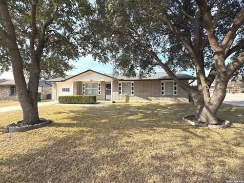 201 Avenue D, Converse, TX, 78109-1408 | Card Image