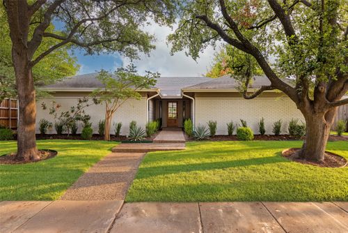 6026 Black Berry Ln, Dallas, TX, 75248-4907 | Card Image