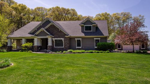 1116 N Moonlight Dr, Altoona, WI, 54720-1431 | Card Image