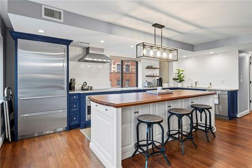 apt-706-803 48th St, Kansas City, MO, 64112-1658 | Card Image