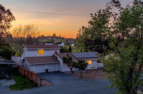 5250 Wendell Lane, Sebastopol, CA, 95472 | Card Image