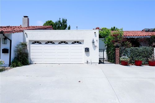 2607 Vista Ornada, Newport Beach, CA, 92660-3541 | Card Image