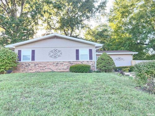 112 N Parrish Ln, Carbondale, IL, 62901-2025 | Card Image