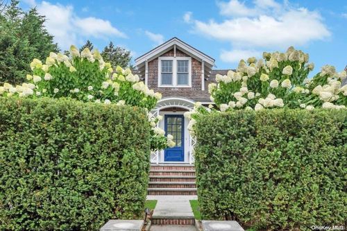 29 Birch St, Locust Valley, NY, 11560-1707 | Card Image