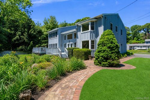 47 Lubber St, Stony Brook, NY, 11790-1105 | Card Image