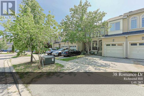 38 Romance Drive, Richmond Hill (Rouge Woods), ON, L4S2R7 | Card Image