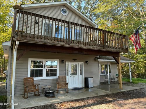 54 Summit Cir, Lakeville, PA, 18438-3008 | Card Image