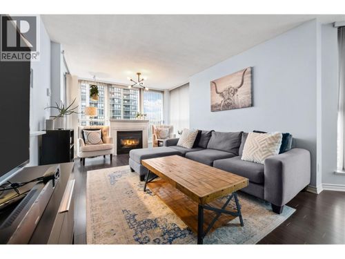 1006-10 Laguna Crt, New Westminster, BC, V3M6W3 | Card Image