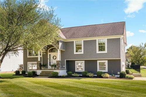 7660 Oakdale St Nw, Massillon, OH, 44646-1940 | Card Image