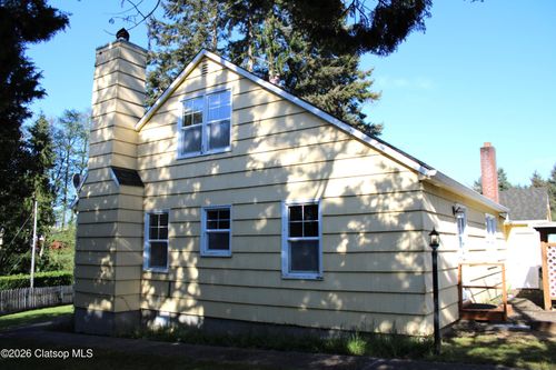 92965 Labeck Rd, Astoria, OR, 97103-8209 | Card Image
