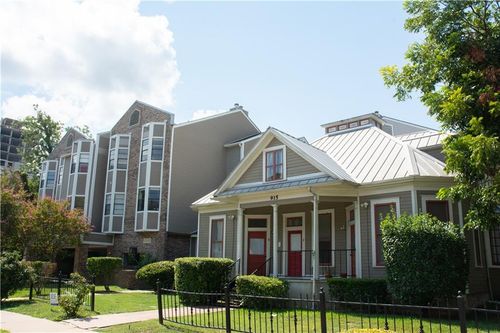 208-915 W 23rd St, Austin, TX, 78705-5045 | Card Image