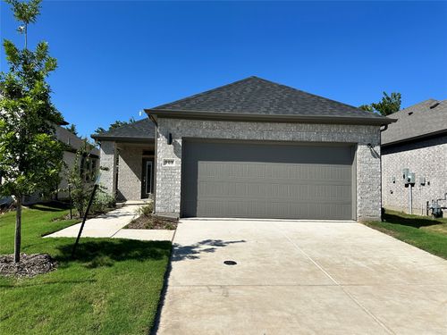 908 Pine Beach Dr, Mckinney, TX, 75071-1153 | Card Image