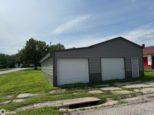 701 3rd St, Nodaway, IA, 50857-7545 | Card Image