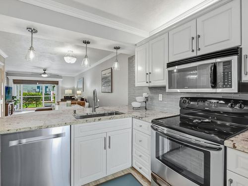 513-671 W Elkcam Circle, MARCO ISLAND, FL, 34145 | Card Image