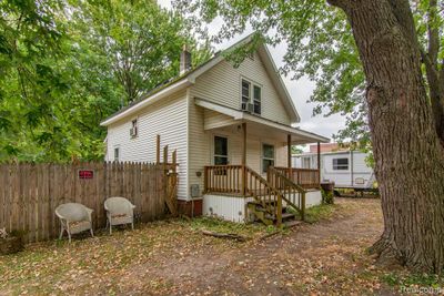 328 Republic Avenue, Home with 3 bedrooms, 1 bathrooms and null parking in Alma MI | Image 2