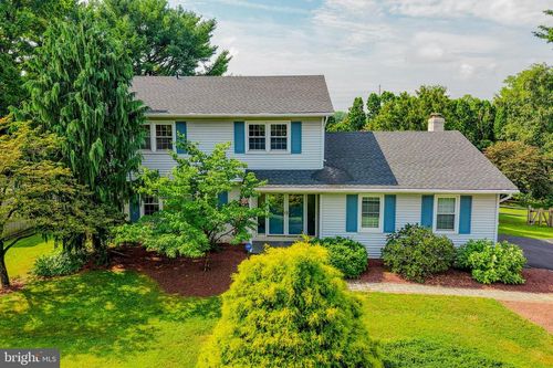 6016 Fairway Ln, ALLENTOWN, PA, 18106-9610 | Card Image