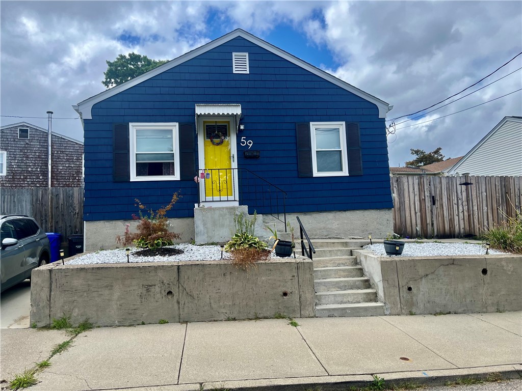 Frank St, Pawtucket, RI 02860