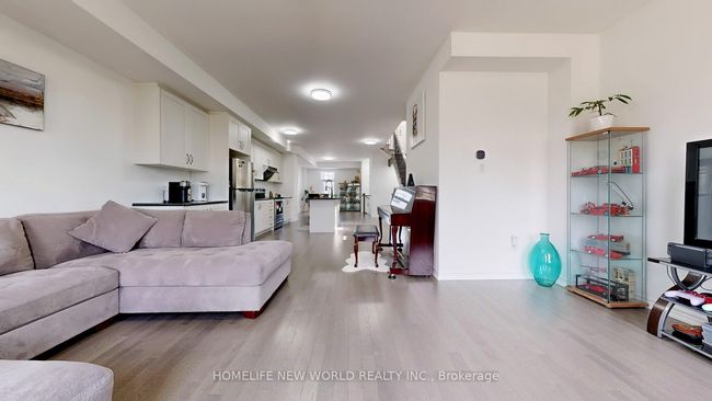 76 Puisaya Dr, House attached with 4 bedrooms, 3 bathrooms and 2 parking in Richmond Hill ON | Image 5