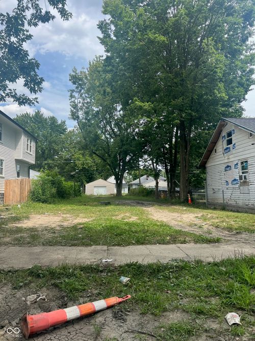 519 Grant Ave, Indianapolis, IN, 46201-2650 | Card Image