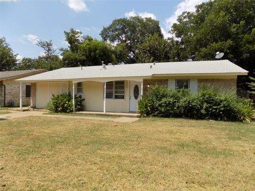 2225 Meadow Dl, Irving, TX, 75060-7233 | Card Image