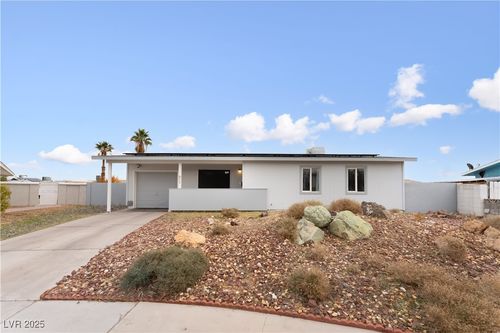 917 Sproul Ct, Las Vegas, NV, 89145-6221 | Card Image