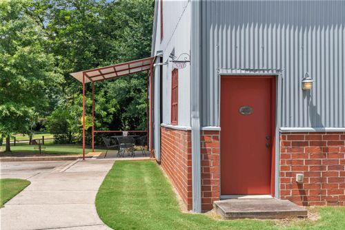 370 Park Street, madison, GA, 30650 | Card Image