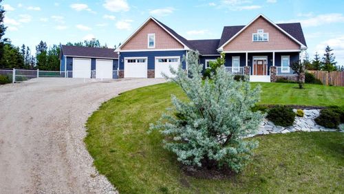 1116 Stacey Drive, Beaverlodge, AB, T0H0C0 | Card Image