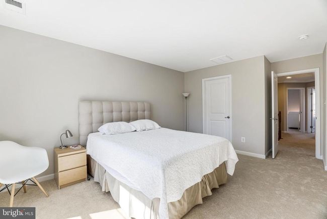 22862 Chestnut Oak Ter, Townhouse with 3 bedrooms, 4 bathrooms and null parking in STERLING VA | Image 35