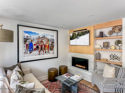 8-803 E Durant Ave, Aspen, CO, 81611-2607 | Card Image