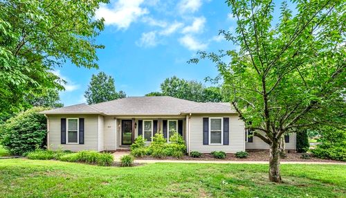 801 Douglas Dr, Lawrenceburg, TN, 38464-2766 | Card Image