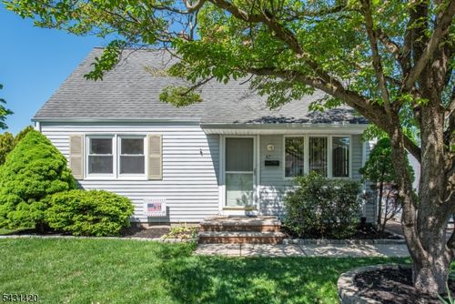 47 Burnside Pl, Haskell, NJ, 07420-1003 | Card Image