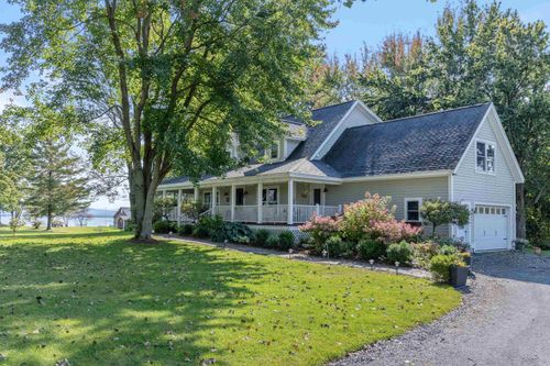 60 Holiday Pt Rd, North Hero, VT, 05474-9523 | Card Image