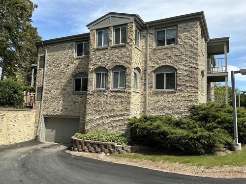 202-7234 N Green Bay Avenue, GLENDALE, WI, 53209 | Card Image