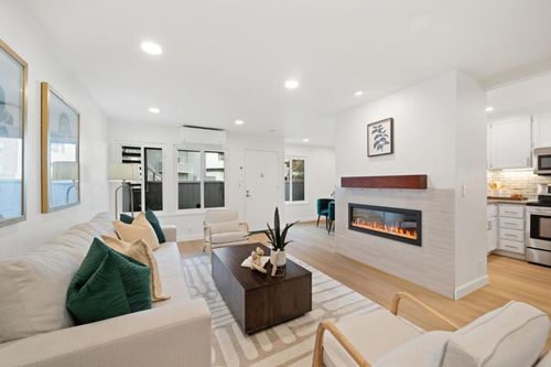 932 La Barbera Drive, San Jose, CA, 95126 | Card Image