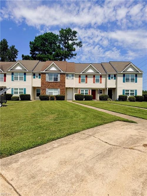 3404 Clover Meadows Dr, Chesapeake, VA, 23321-4407 | Card Image