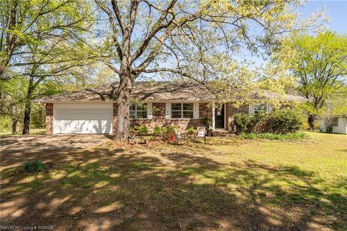 3032 King Dr, Mulberry, AR, 72947-8700 | Card Image
