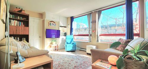 208-811 Helmcken St, Vancouver, BC, V6Z1B1 | Card Image