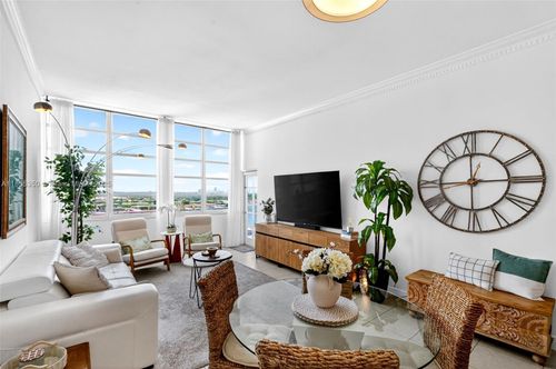 apt-1712e-1351 Ne Miami Gardens Dr, North Miami Beach, FL, 33179-4971 | Card Image