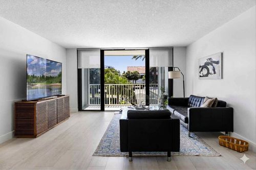 216-2860 S Ocean Blvd, Palm Beach, FL, 33480-5554 | Card Image