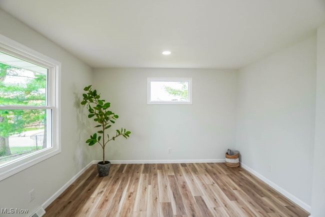 Family Room | Image 10