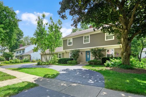 1431 Coral Berry Ln, Downers Grove, IL, 60515-1335 | Card Image